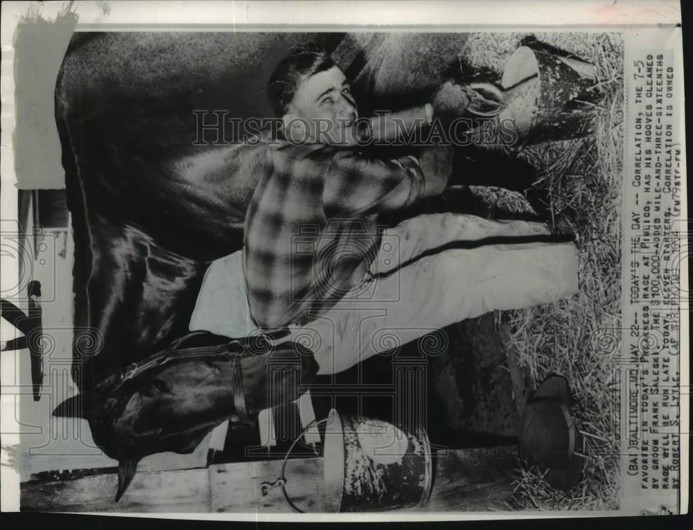 1954 Press Photo Horse "Correlation" & Frank Saleski, Baltimore, Maryland- Historic Images