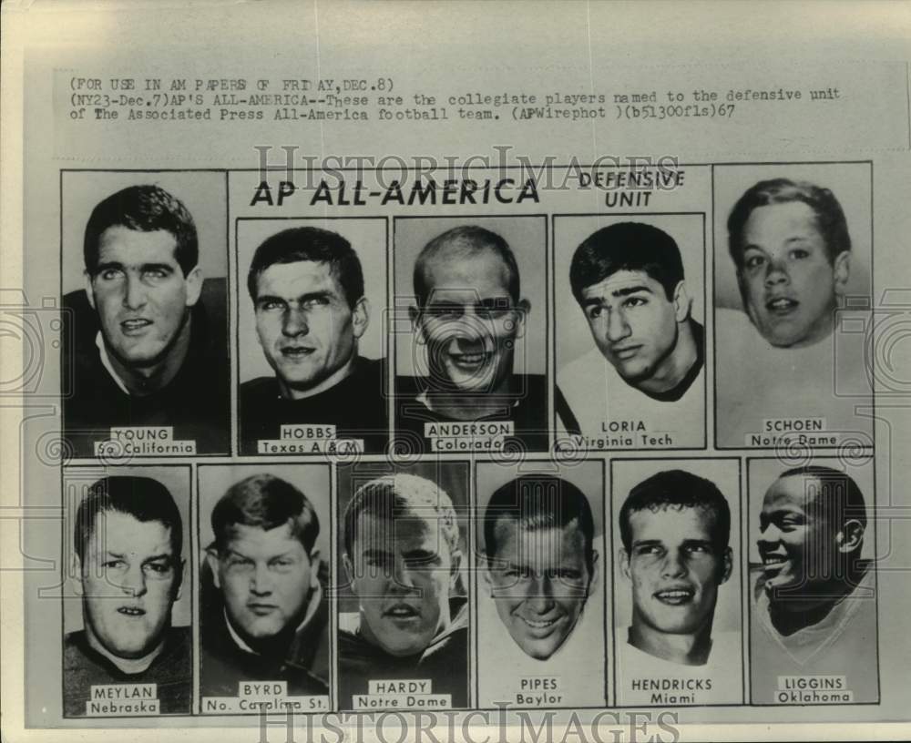 1967 Press Photo Defensive unit for Associated Press All-America football team- Historic Images