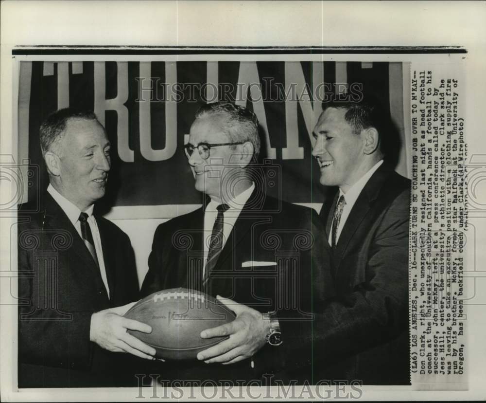 1959 Press Photo Southern California Football&#39;s John McKay, Jess Hill, Don Clark- Historic Images