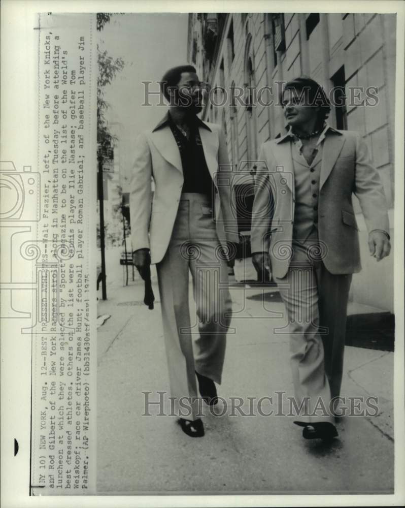 1975 Press Photo Basketball players Walt Frazier &amp; Rod Gilbert strolling, NY- Historic Images