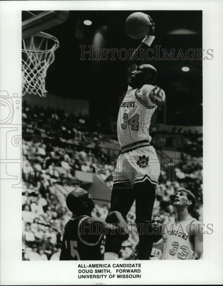 1990 Press Photo University of Missouri basketball player Doug Smith in action- Historic Images