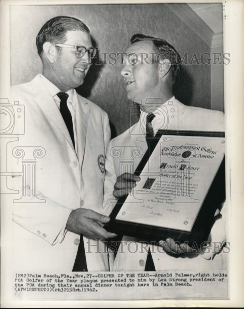 1962 Press Photo Golf Association President Lou Strong With Golfer Arnold Palmer- Historic Images