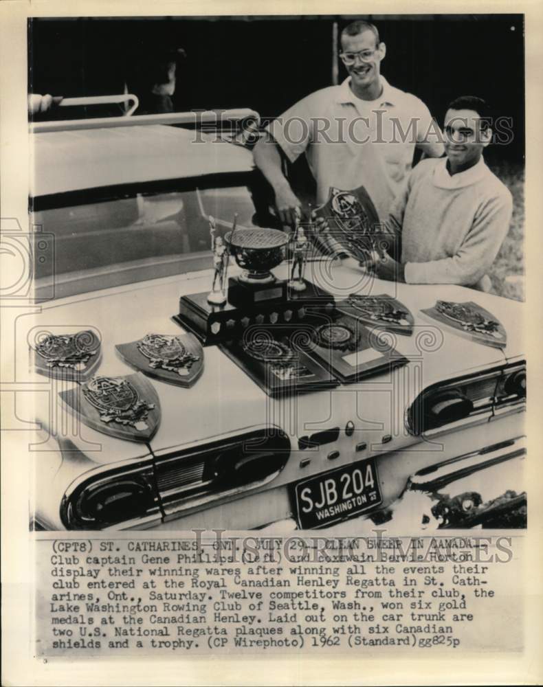 1962 Press Photo Lake Washington Rowing Club display their trophies, Ontario- Historic Images