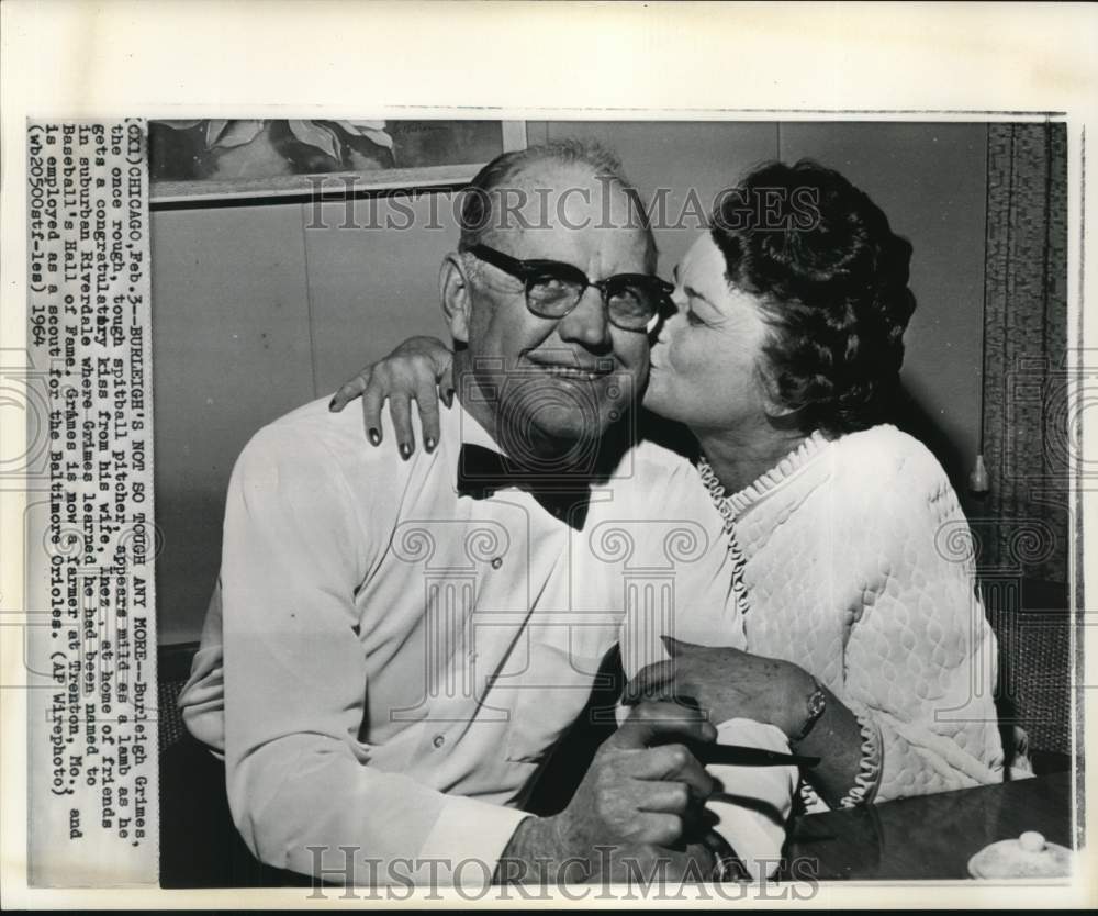 1964 Press Photo Former Baseball player Burleigh Grimes & wife Inez, Chicago- Historic Images