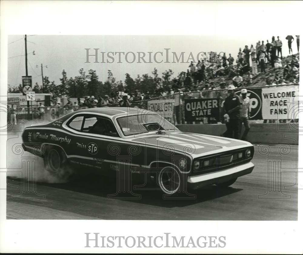 1973 Press Photo Automobile Racer Paula Murphy, &quot;Miss STP&quot;, At The Dragstrip- Historic Images