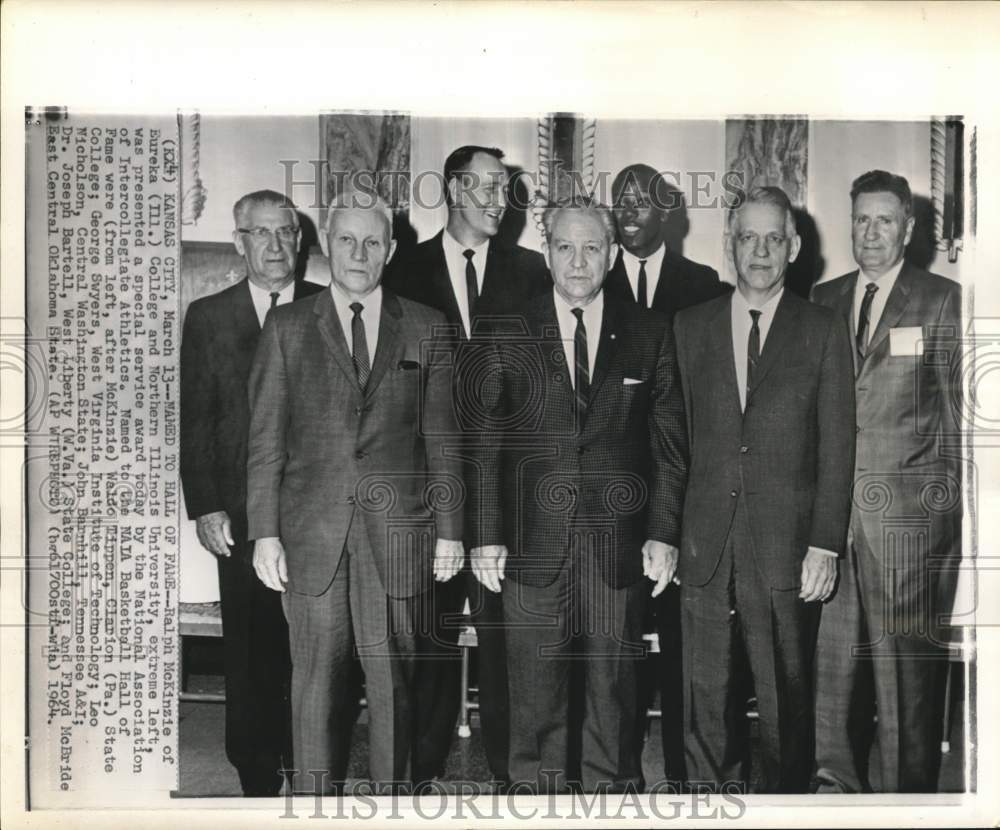 1964 Press Photo College Basketball Hall Of Famer Award Winners In Kansas City- Historic Images
