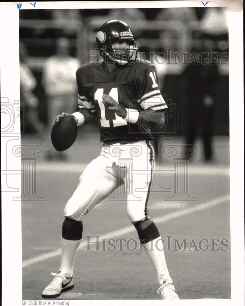 1987 Press Photo Minnesota Vikings Football Quarterback Wade Wilson - pis22257- Historic Images
