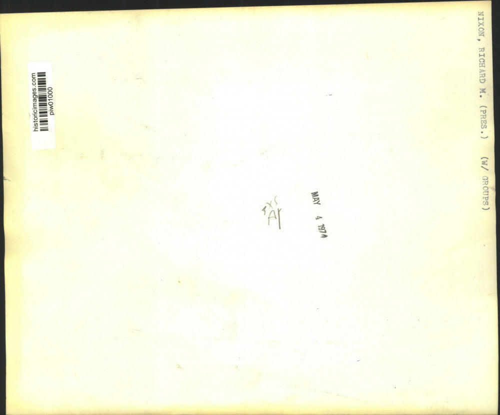 1974 Press Photo Nixon Greets Mariachi Band At Camelback Inn In Phoenix, Arizona