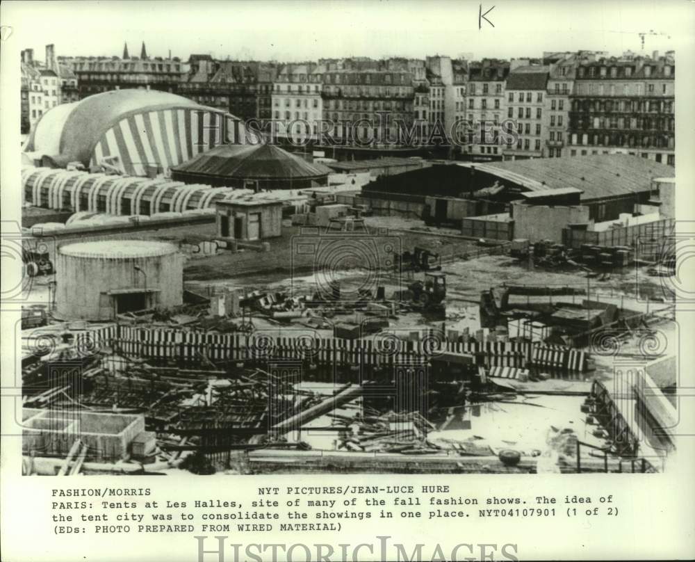 1979 Press Photo Tents at Les Halles, site of fall fashion shows, Paris, France