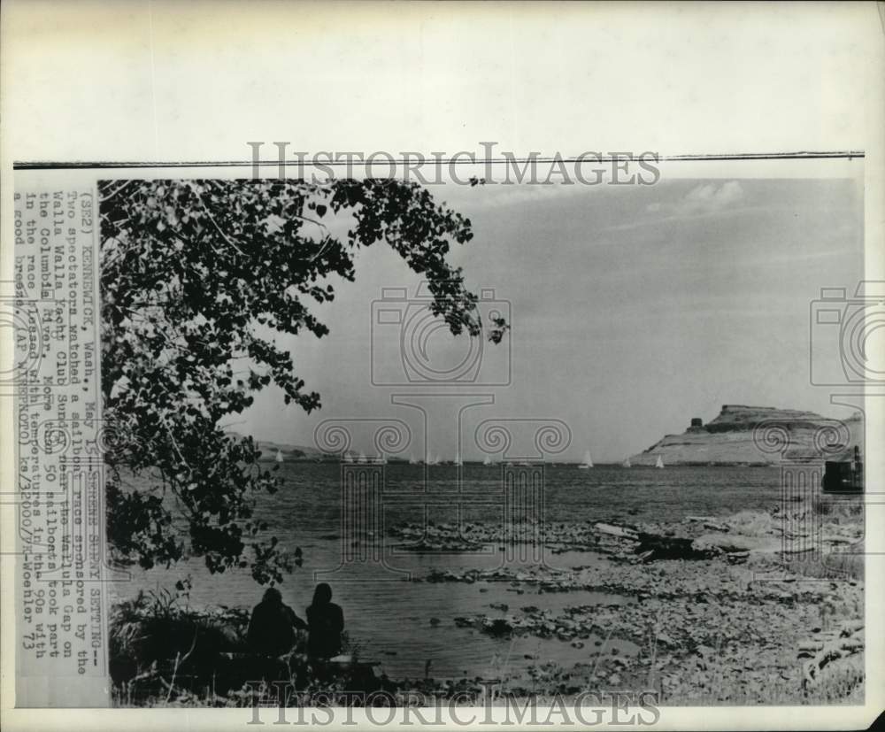 1973 Press Photo Spectators watch race at Walla Walla Yacht Club, Washington- Historic Images