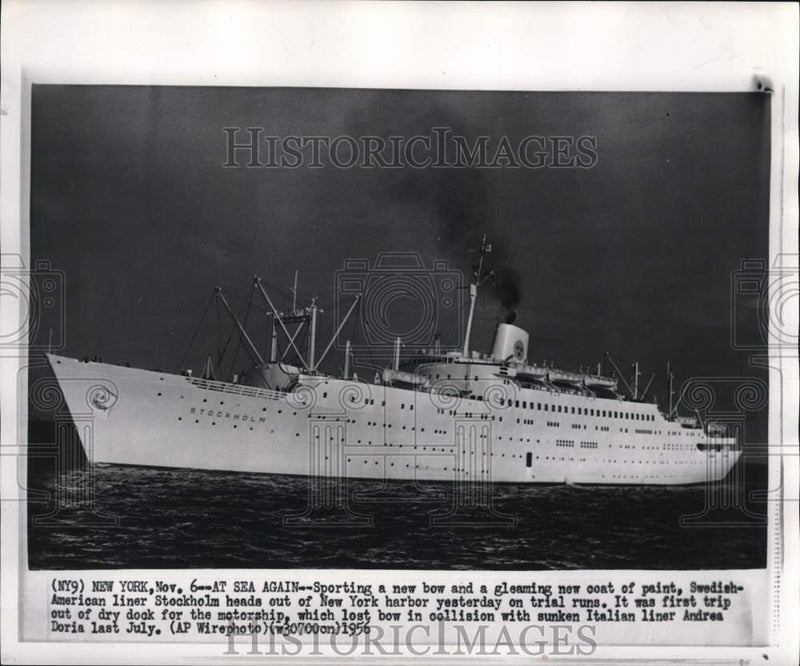 Load image into Gallery viewer, 1956 Press Photo Swedish-American ship "Stockholm" on maiden trip off NY coast
