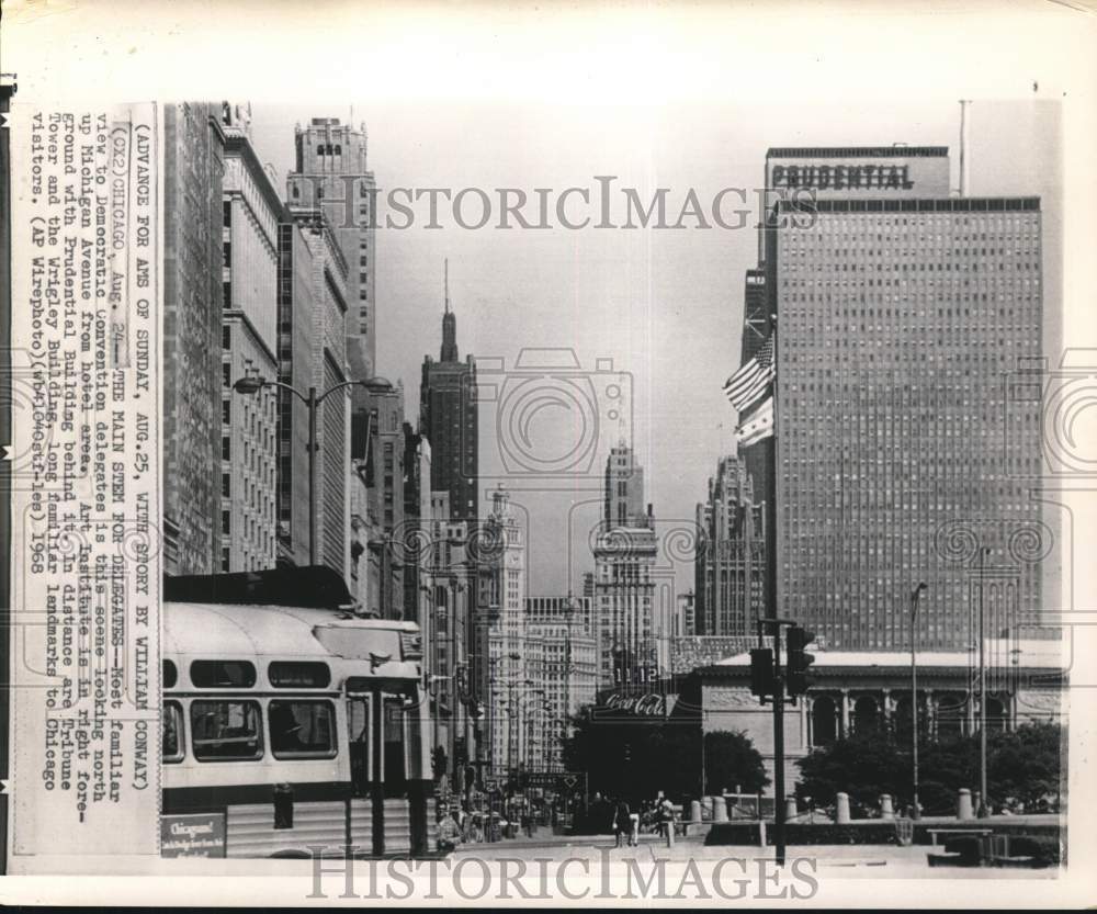 1968 Press Photo View of Michigan Avenue in Downtown Chicago, Illinois