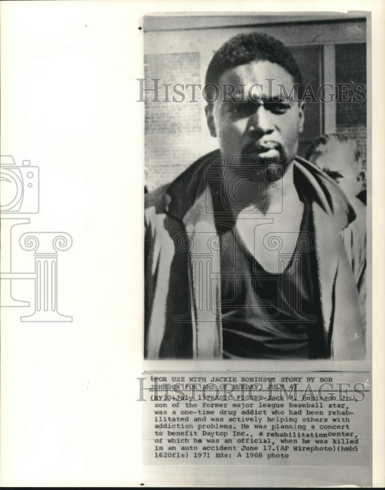 1968 Press Photo Ex-baseball player Jack Robinson Jr.- Historic Images