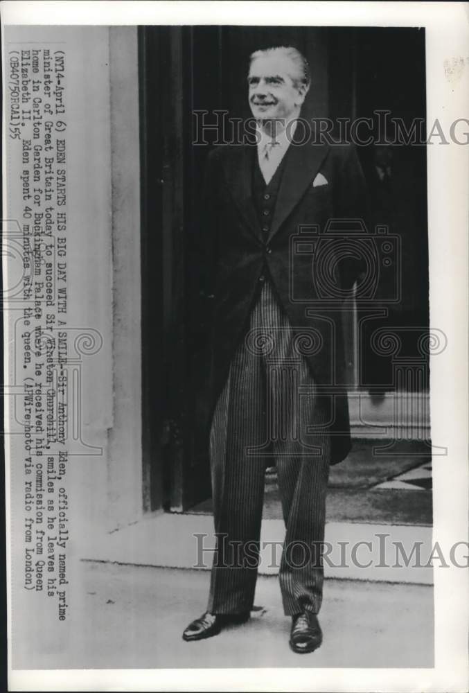 Load image into Gallery viewer, 1955 Press Photo British Prime Minister Sir Anthony Eden in London - piw21239
