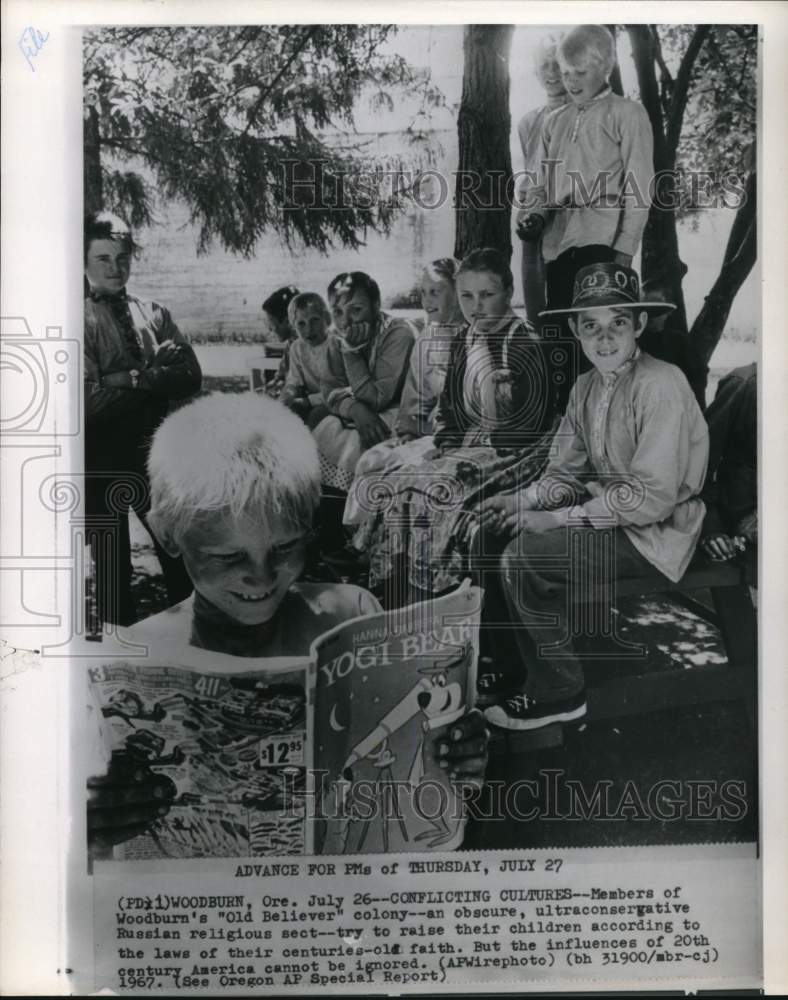 1967 Press Photo "Old Believer" colony members in Woodburn, Oregon - piw23491