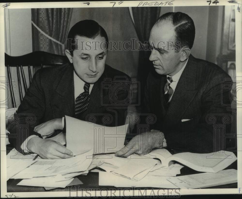 1935 Press Photo Prosecutors Go Over Lindbergh Case At Trenton Headquarters- Historic Images