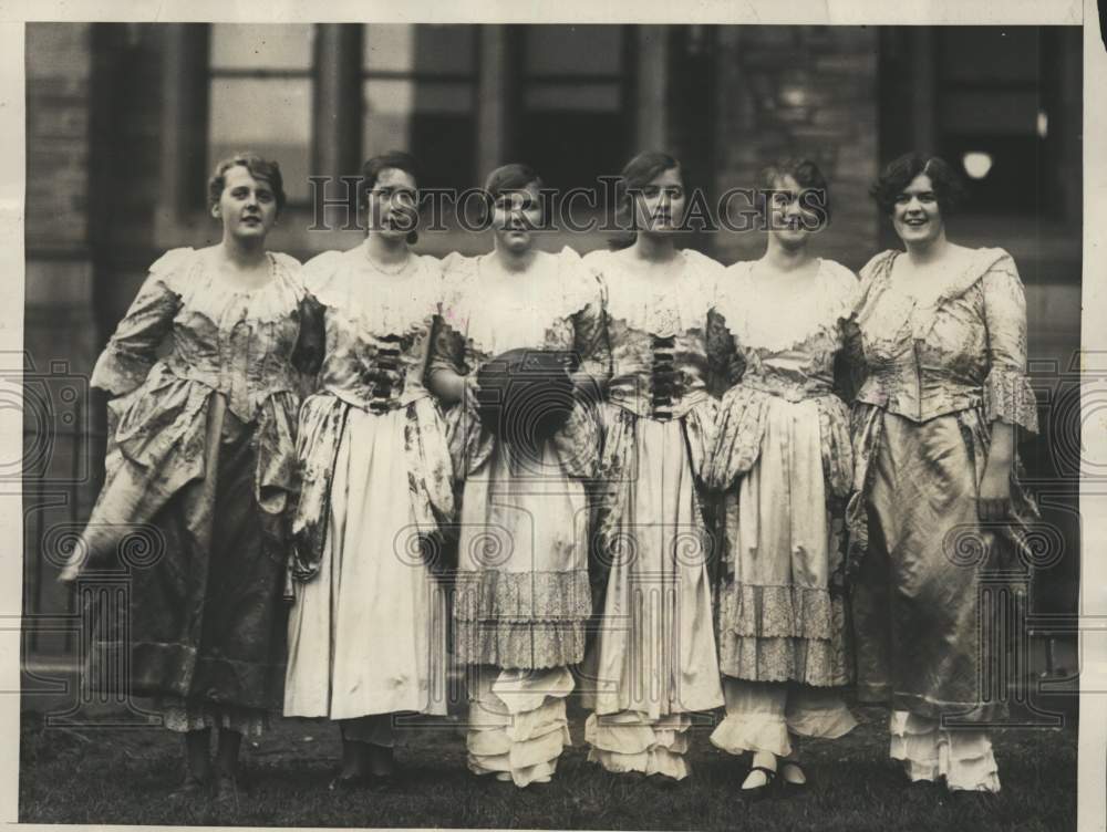 1927 Press Photo Temple University Girls In Old Style Costumes, Basketball, PA- Historic Images