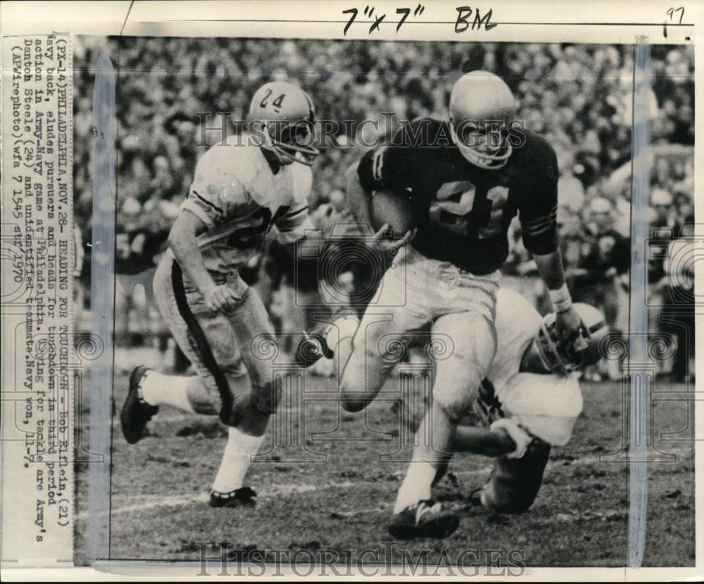 1970 Press Photo Navy&#39;s Bob Elflein heads for touchdown, Army football game, PA- Historic Images