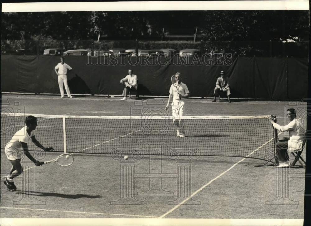 1939 Press Photo Jack Bromwich &amp; Jose Aguero, Davis Cup Tennis, Seabright, NJ- Historic Images