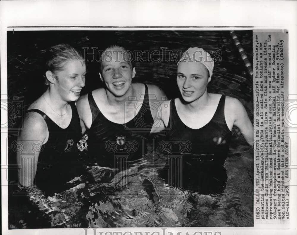1958 Press Photo Sylvia Ruuska &amp; competitors, Women&#39;s AAU Indoor Swim Meet, TX- Historic Images