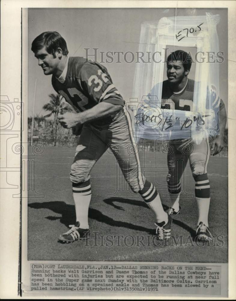 1971 Press Photo Cowboys&#39; football players Walt Garrison &amp; Duane Thomas, Florida- Historic Images