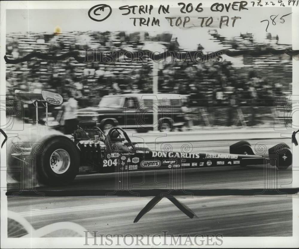 1973 Press Photo Race car driver Paula Murphy driving race car, drag racing- Historic Images