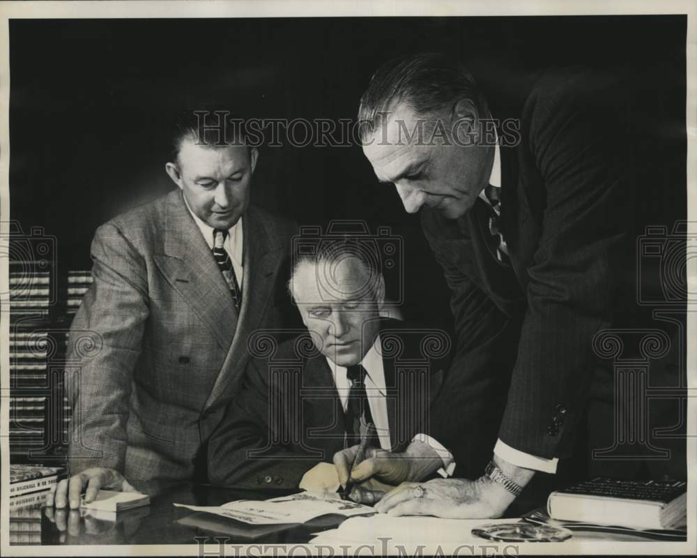 1948 Press Photo Baseball executives Chuck Dressen, C.L. Laws, & George Kelly- Historic Images