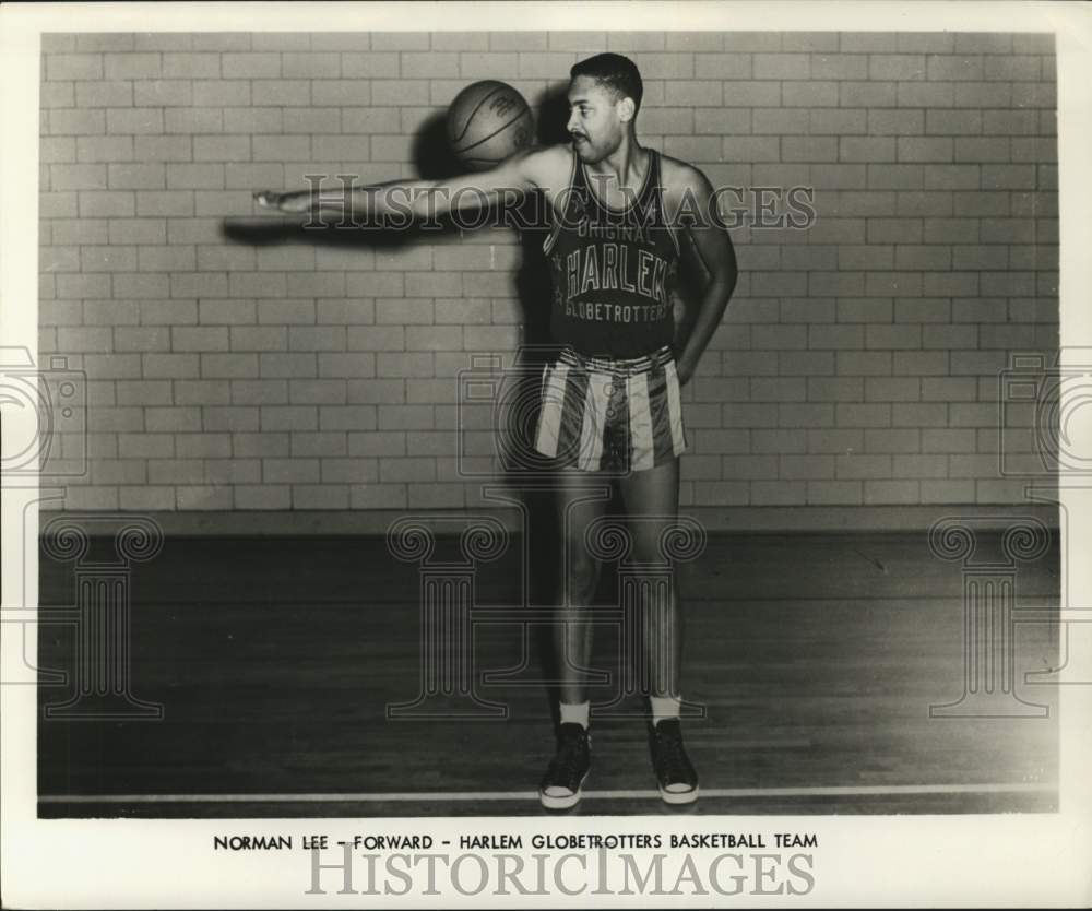 1960 Press Photo Player Norman Lee, Harlem Globetrotters Basketball Team- Historic Images