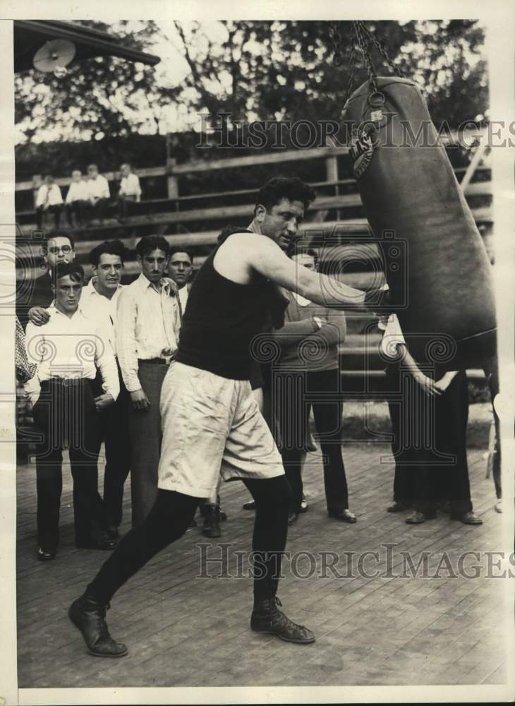 1929 Press Photo Boxer Vittorio Campolo, Gus Wilson's training camp, New York- Historic Images