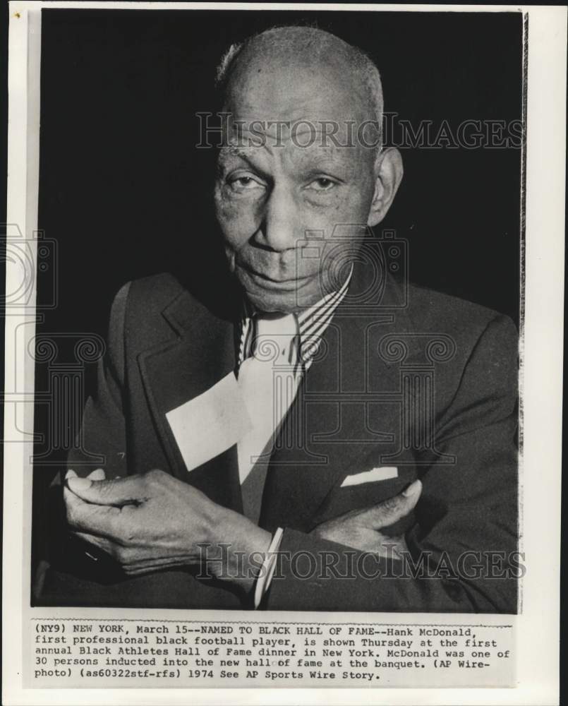 1974 Press Photo Football player Hank McDonal, Black Athletes Hall of Fame, NY- Historic Images