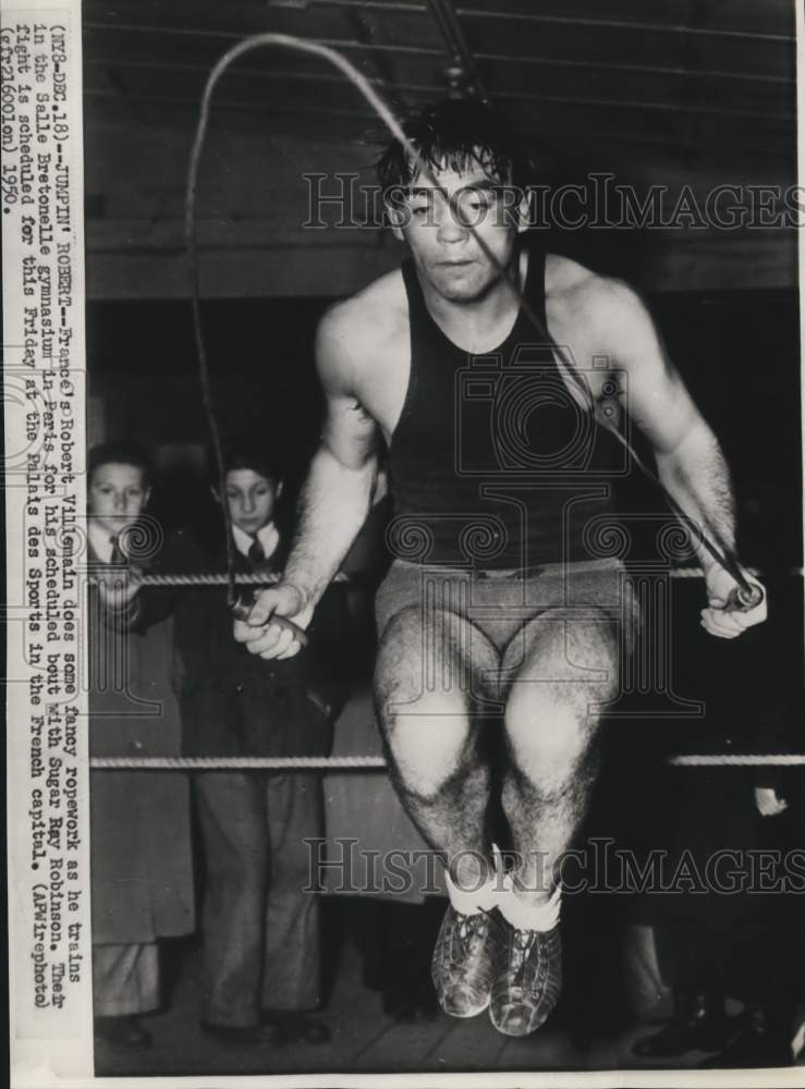 1950 Press Photo Boxer Robert Villemain training at Salle Bretonelle gym, France- Historic Images
