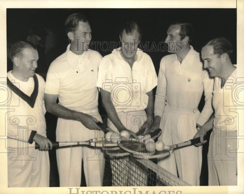 1940 Press Photo Quintet of professional tennis stars in New York - pix17611- Historic Images