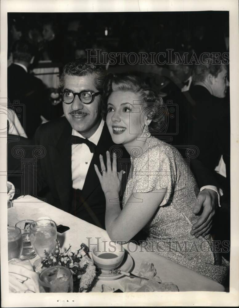 1950 Press Photo Marie McDonald & Husband Harry Karl at Gala Dinner Party- Historic Images