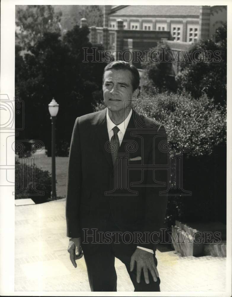 1977 Press Photo Actor Dana Andrews stars in NBC-TV show&#39;s &quot;Bright Promise&quot;- Historic Images