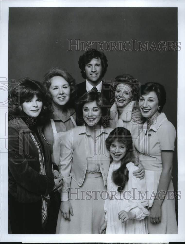 1979 Press Photo "Angie" ABC TV Series Cast Members - pix26693- Historic Images