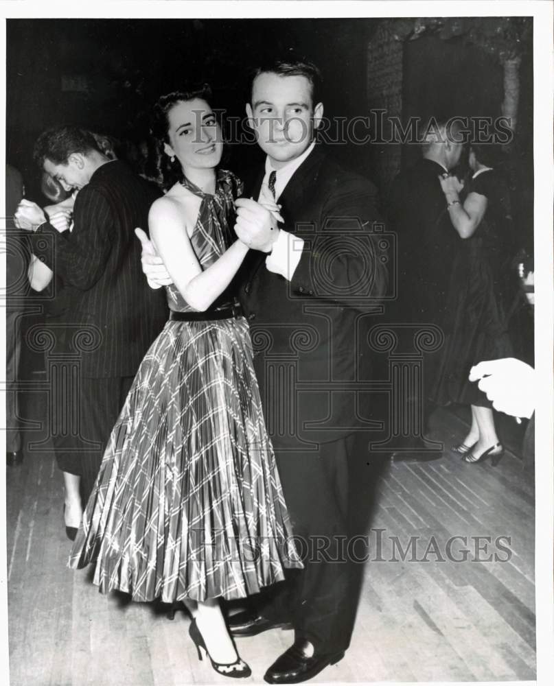 1951 Press Photo Prince Sadri Khan & Sondra Ritter at Elmorocco in New York- Historic Images