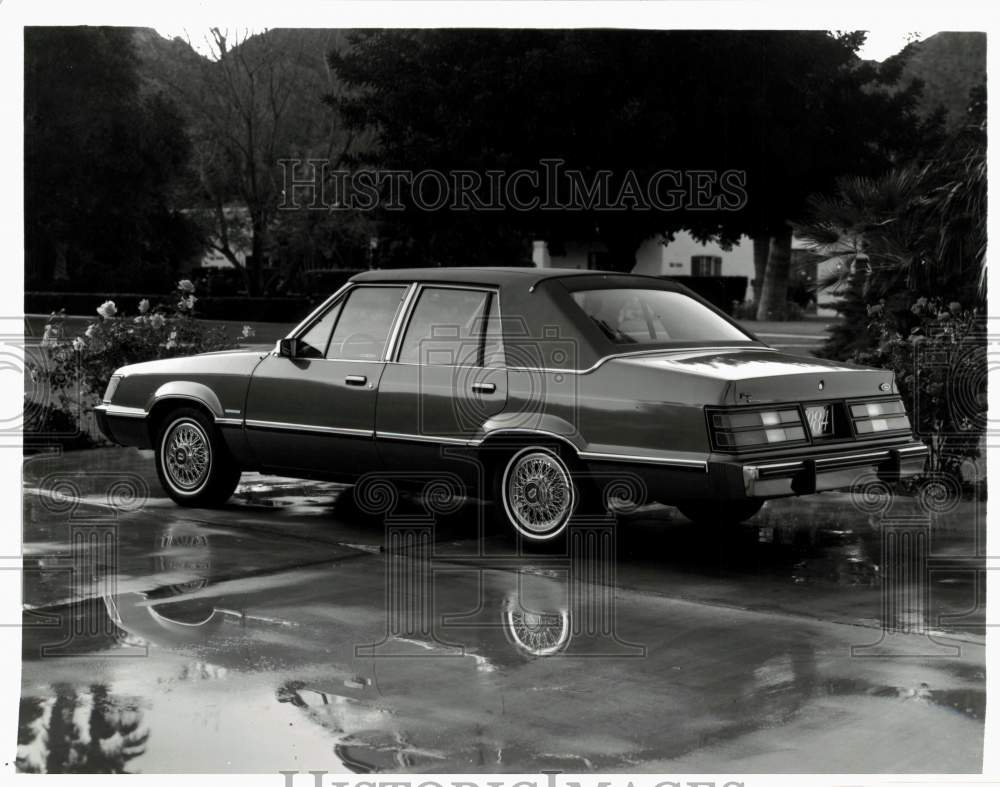 1983 Press Photo 1984 Ford Limited sedan - pix36348