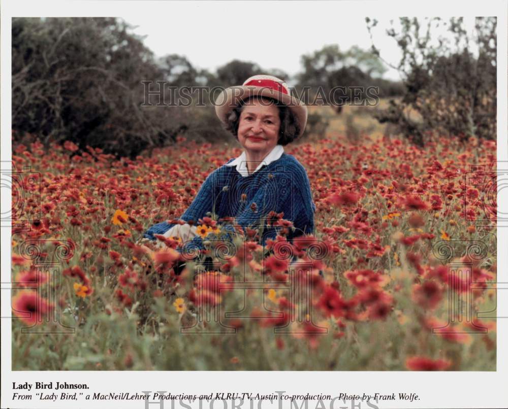 Press Photo Lady Bird Johnson in a field of flowers on &quot;Lady Bird&quot; - pix41168- Historic Images