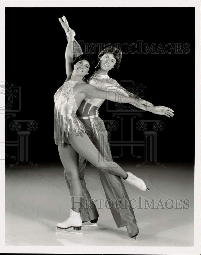 1979 Press Photo &quot;Ice Follies&quot; skaters Lisa Carey &amp; Chris Harrison - pix42098- Historic Images