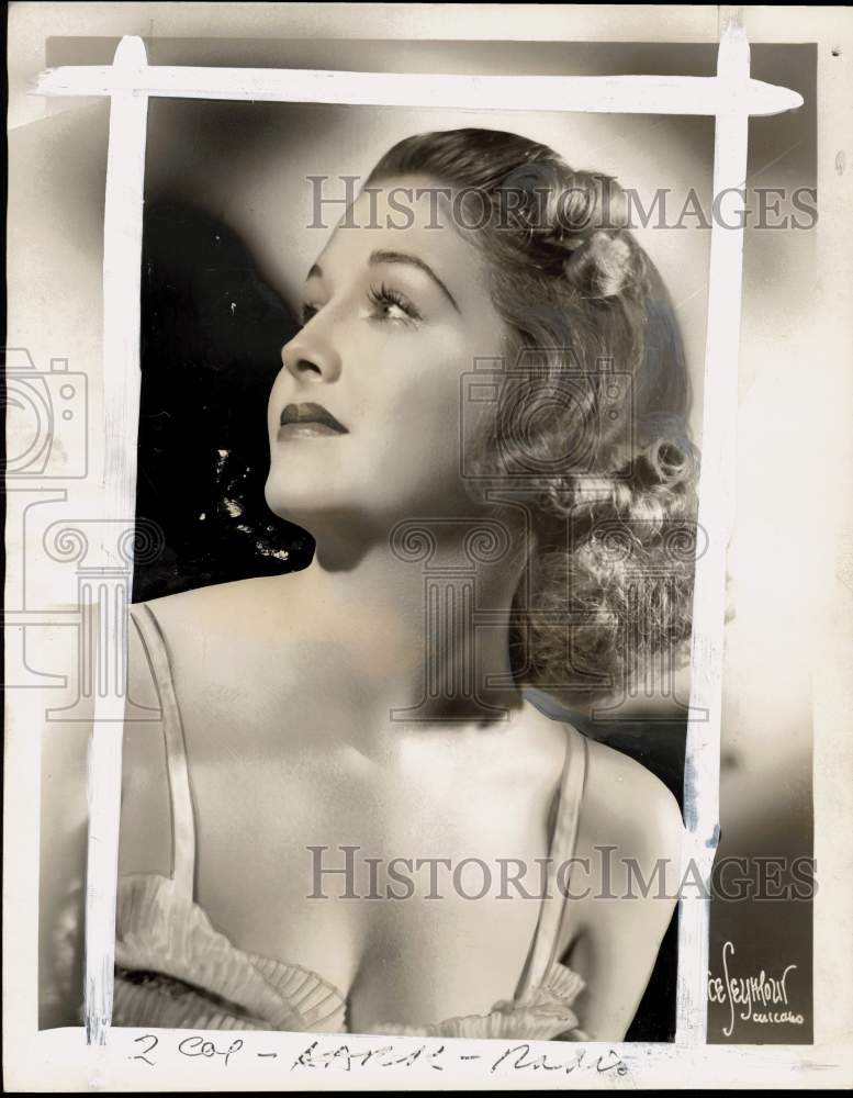 1940 Press Photo &quot;Beat the Band&quot; singer Marvel Maxwell - pix42467- Historic Images