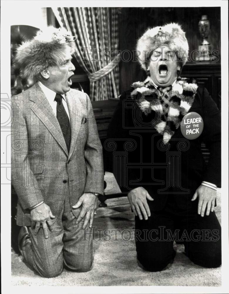 1978 Press Photo Ted Knight and Charles Hallahan star in "The Ted Knight Show"