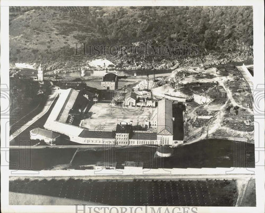 1937 Press Photo Aerial view of the Folsom Penitentiary in Folsom, California
