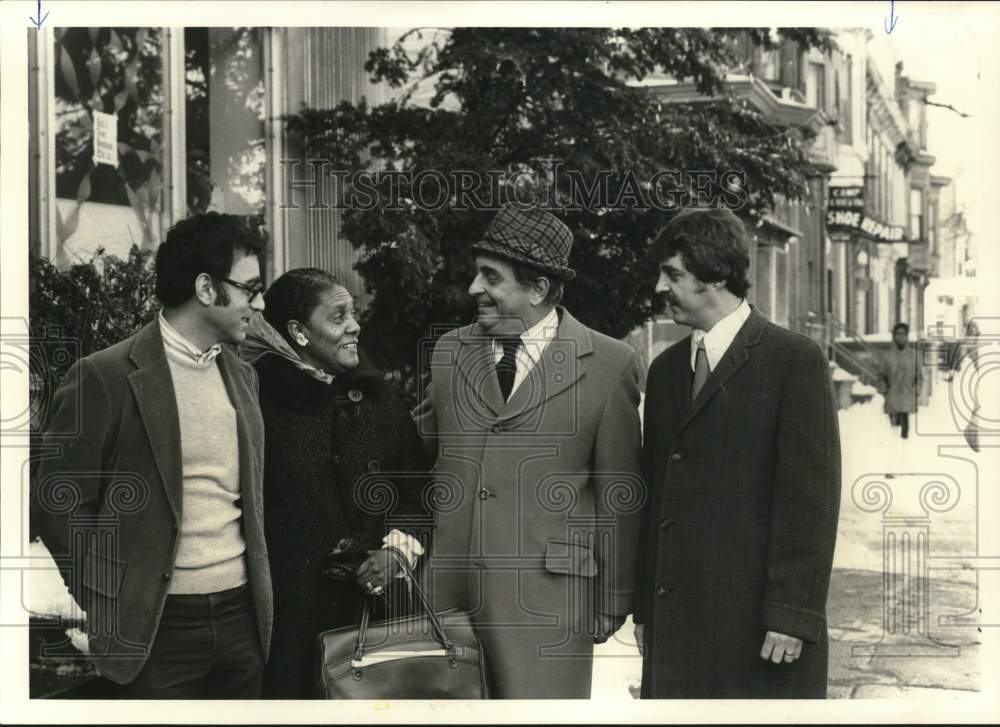 1978 Press Photo Mayor Paul Doutrich with SURE members on Sixth Street- Historic Images