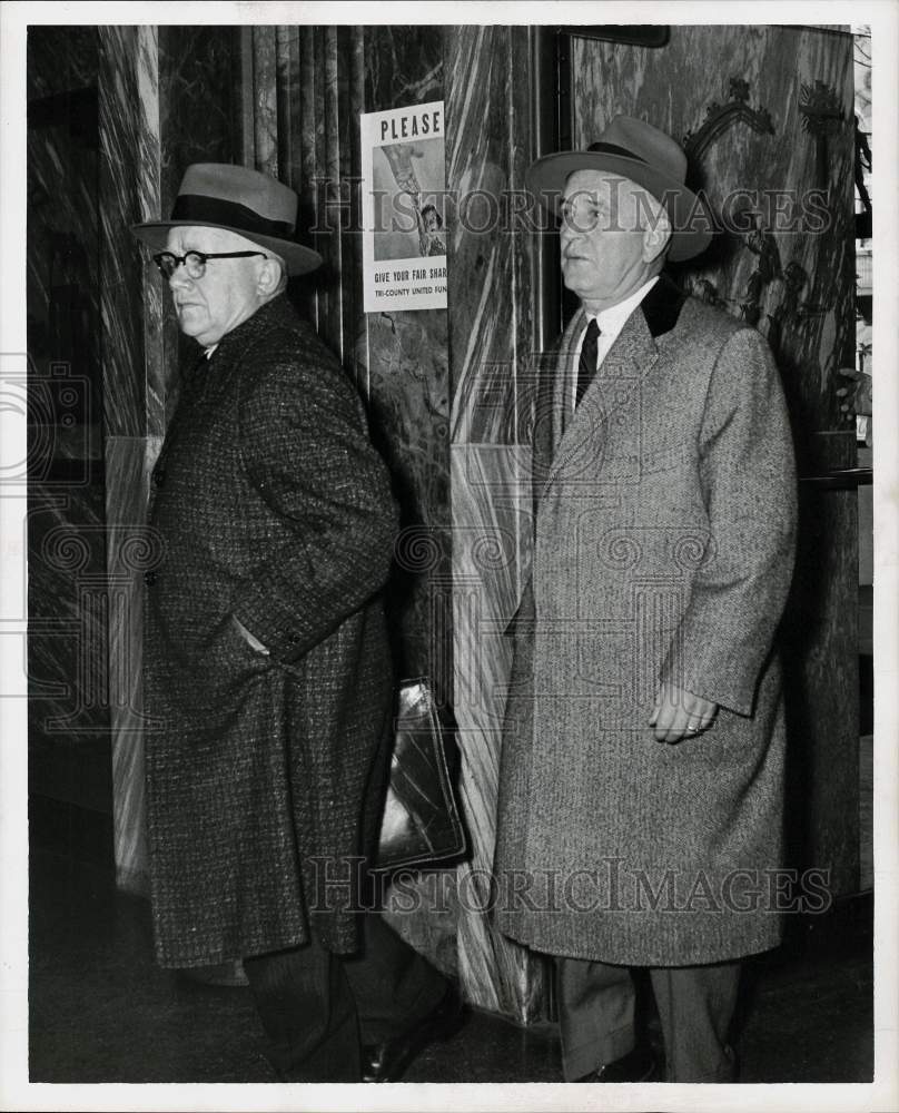 1957 Press Photo G. Franklin McSorley at Court with Attorney Carl B. Shelley