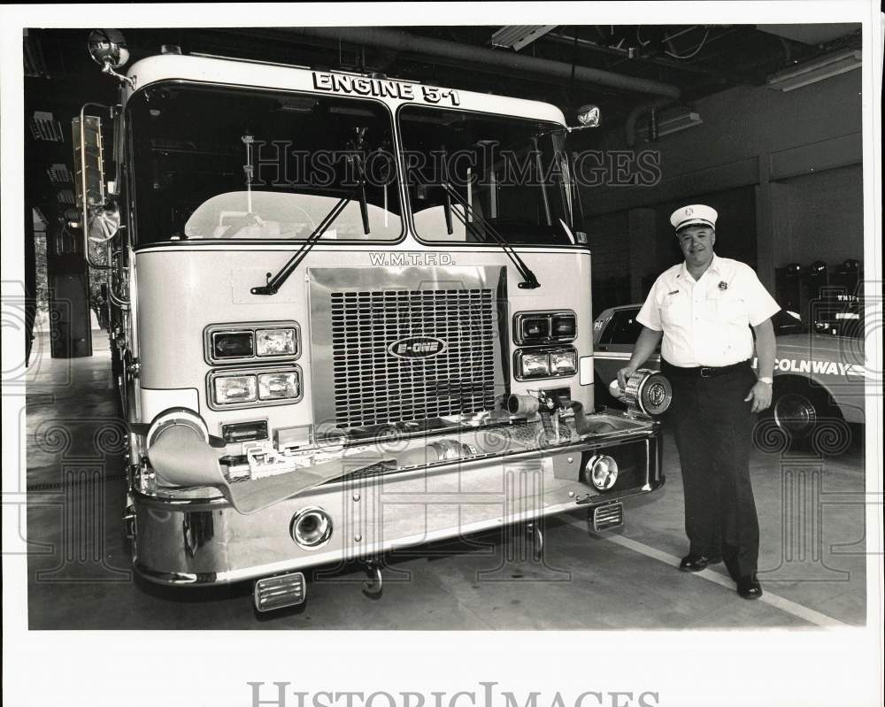 1992 Press Photo West Manchester Township Fire Chief John Bierling with Truck- Historic Images