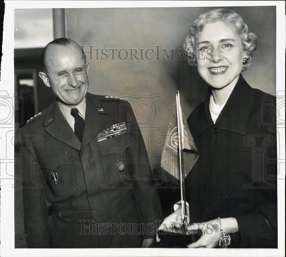 1954 Press Photo Ambassador Clare Boothe Lude with General Alfred Gruenther