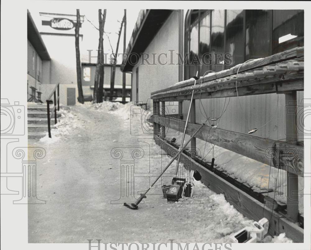 1994 Press Photo Ski Locks at Ski Roundtop Area - pna08188- Historic Images