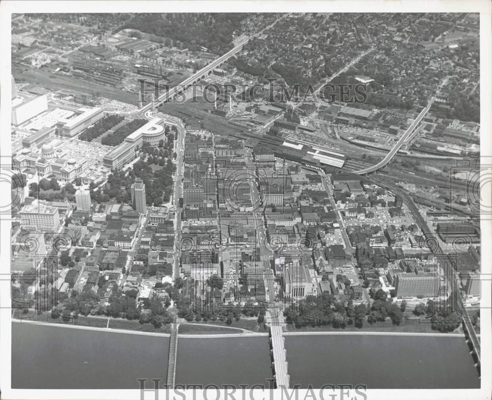 1960 Press Photo Aerial View of Buildings and Roads in Harrisburg, Pennsylvania
