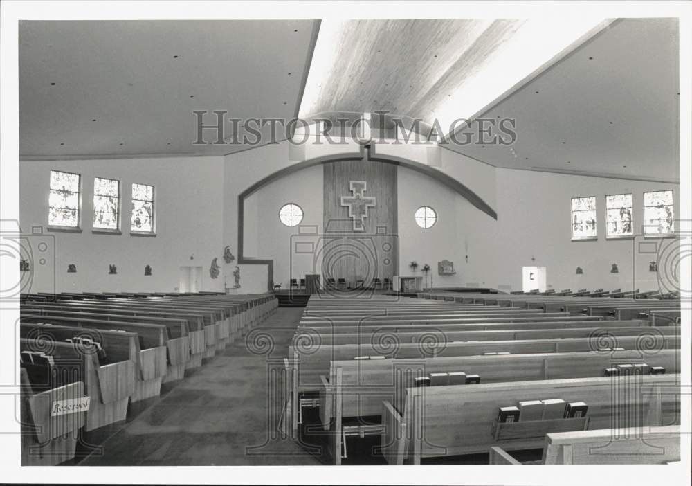 1987 Press Photo Interior of St. Joseph&#39;s Catholic Church in Mechanicsburg- Historic Images