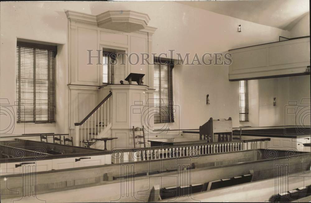 Press Photo Paxton Presbyterian Church Interior Pulpit and Pews - pna13729